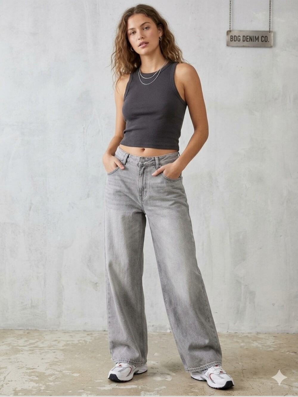 BDG Urban Outfitters grey wide-leg baggy denim jeans. Size 29.